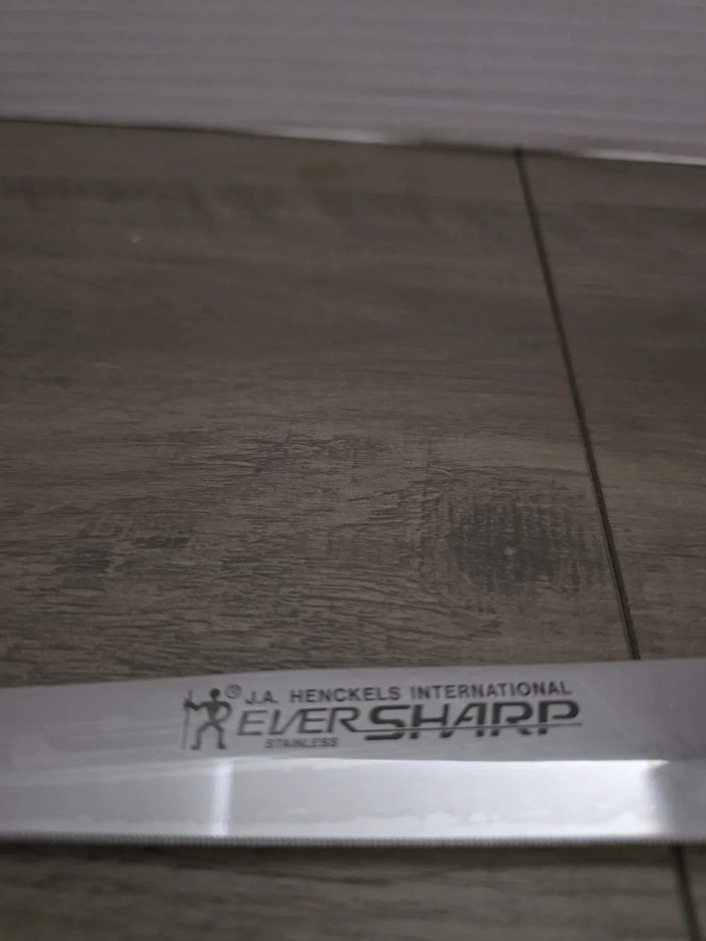 J.A. Henckels International Eversharp series 8